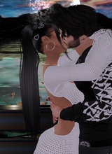 Guest_XxANDREIAxX
